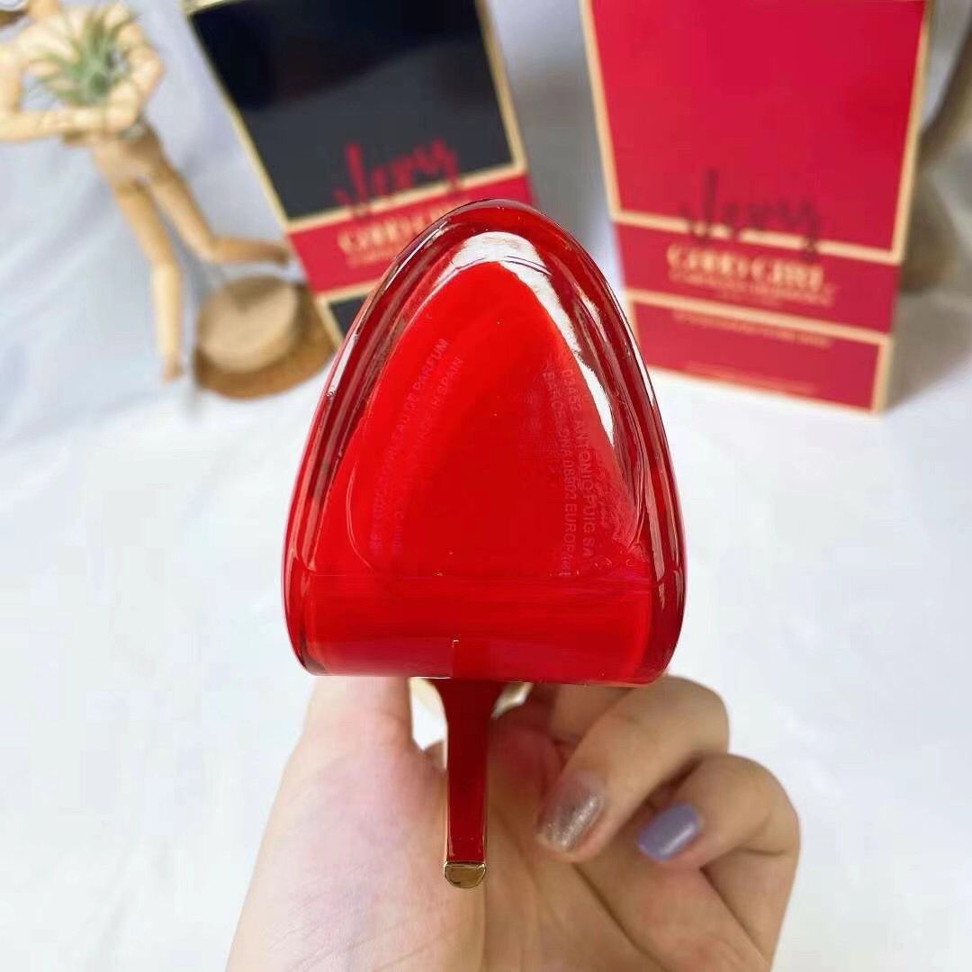 Carolina Herrera Good Girl 
Collector Edition Red Eau De 
Parfum 80ml
