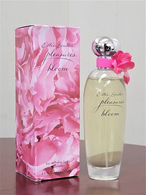 Estee Lauder Pleasure Bloom 
EDP 100ml